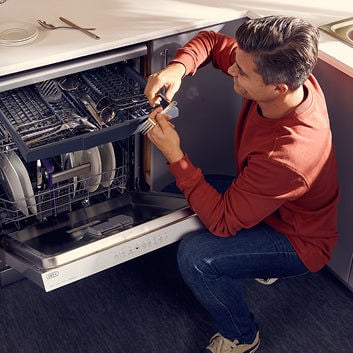 The Best Way to Clean Your Dishwasher1